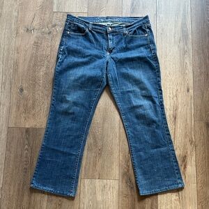 Women’s Old Navy “The Sweetheart” Jeans in size 10 Short